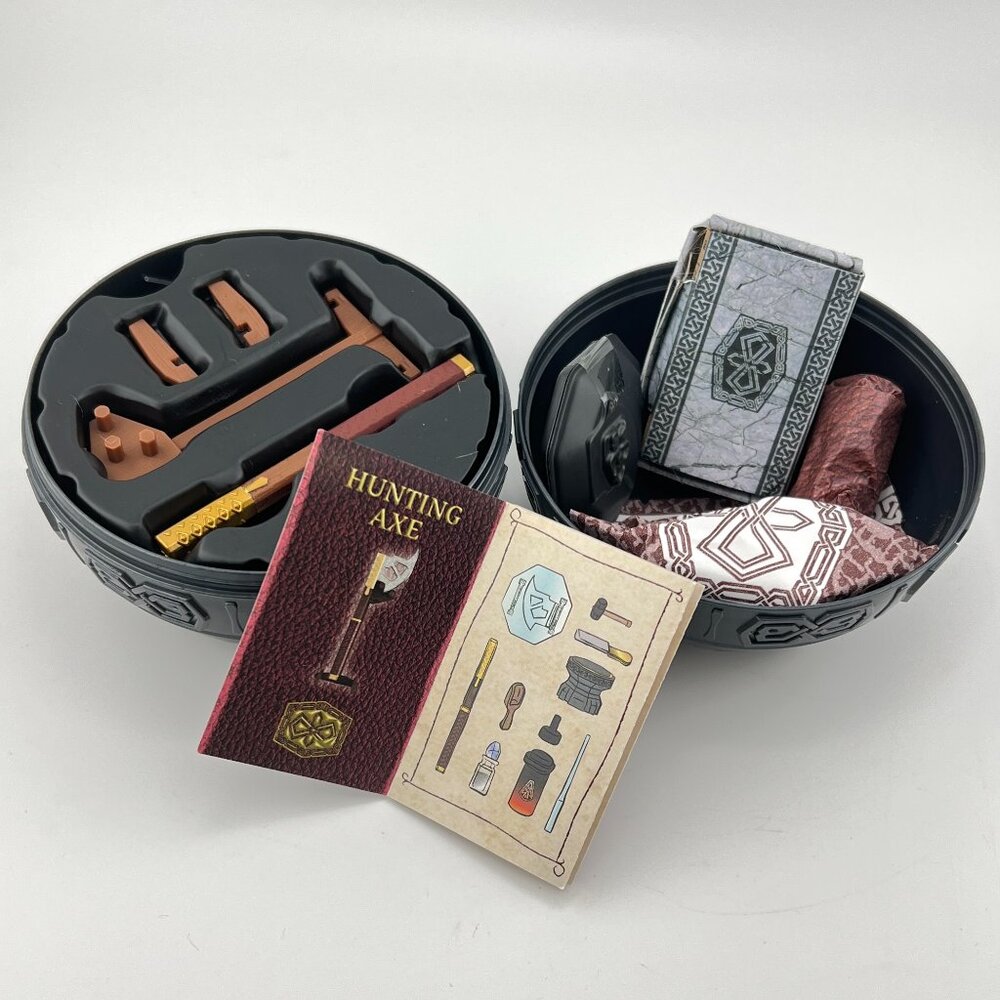 MGA 2024 Miniverse Make It Mini LOTR Lord Of The Rings Hunting Axe